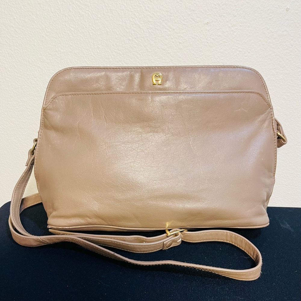 Etienne Aigner Taupe Genuine Leather Shoulder Bag a bag with vintage class!